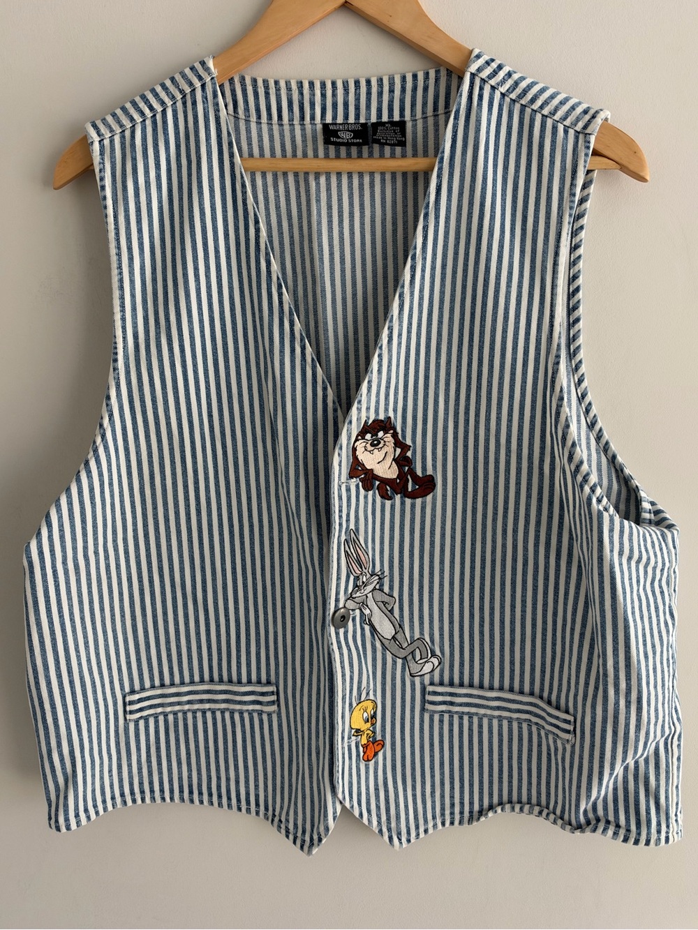Warner Bros Studio Store Womens XL Looney Tunes Vest Bugs Bunny Taz Tweety